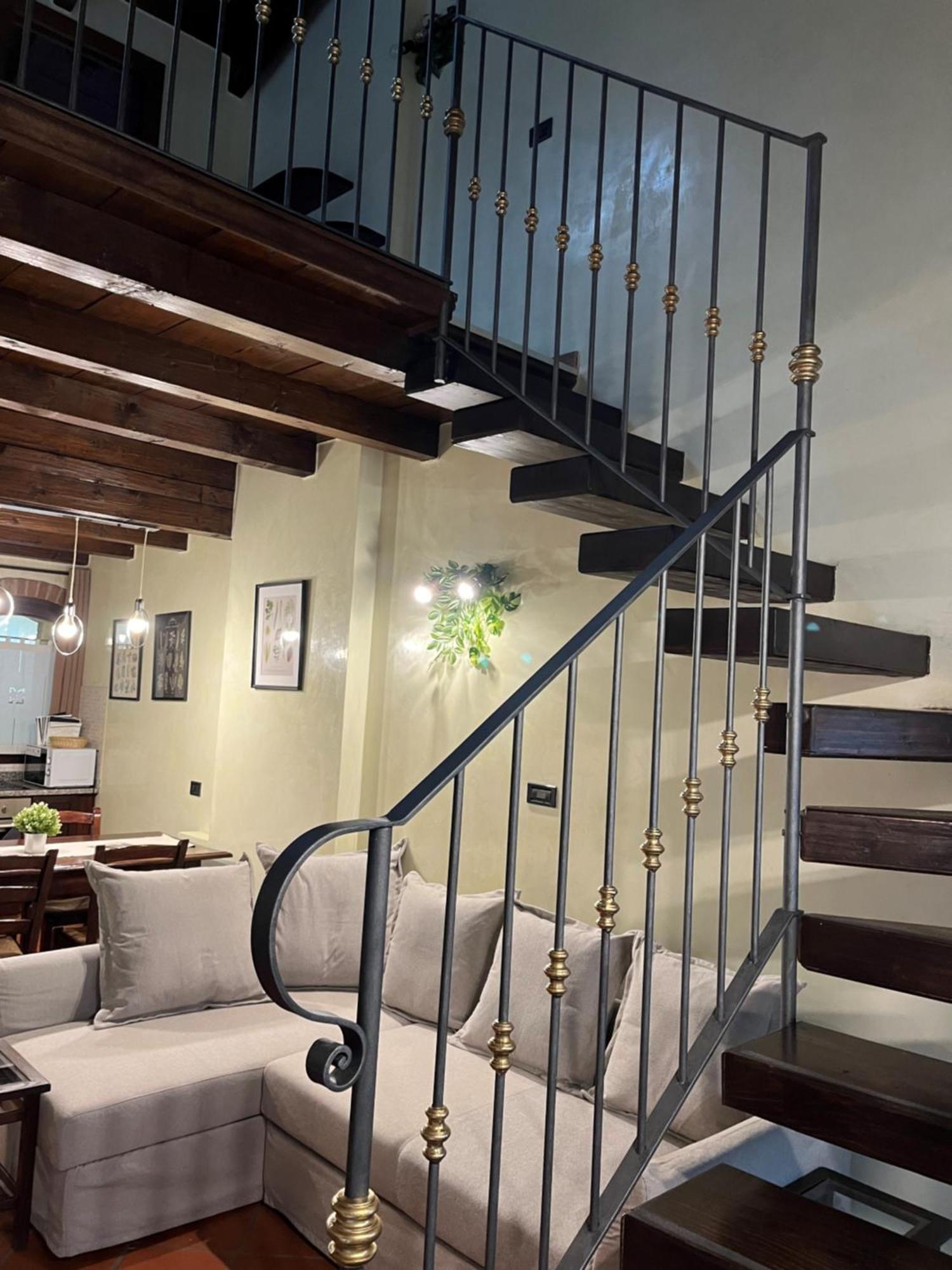Bilocale Dafne Abbadesse Guest House Милан Экстерьер фото